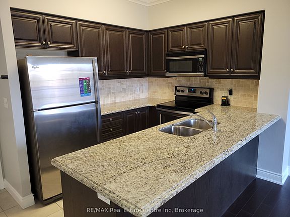 3rd image of 1440 Gordon St #105