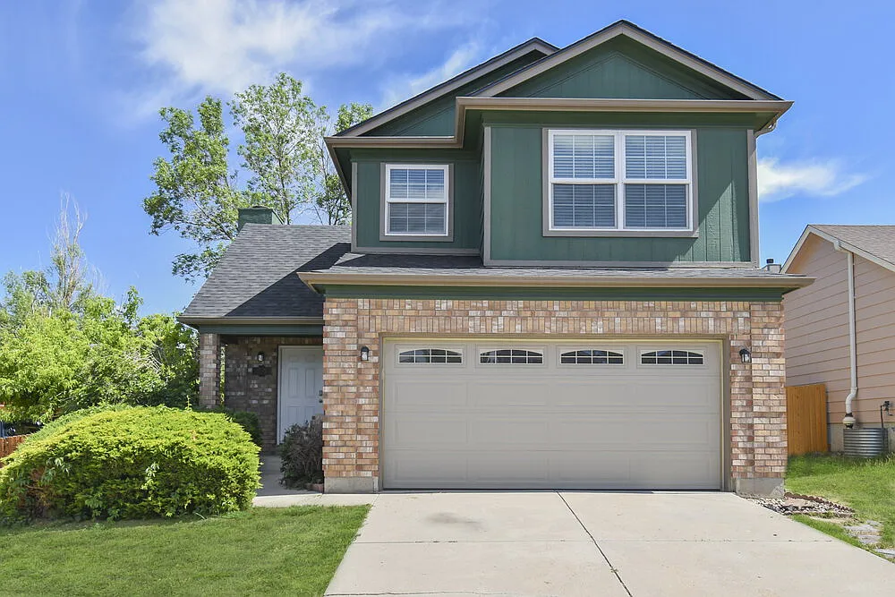 4 bed, 3.0 bath, 1812 sqft, $2,690 — Photo 1