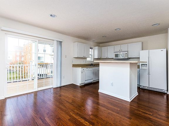 5th image of 2439 Aristocracy Cir