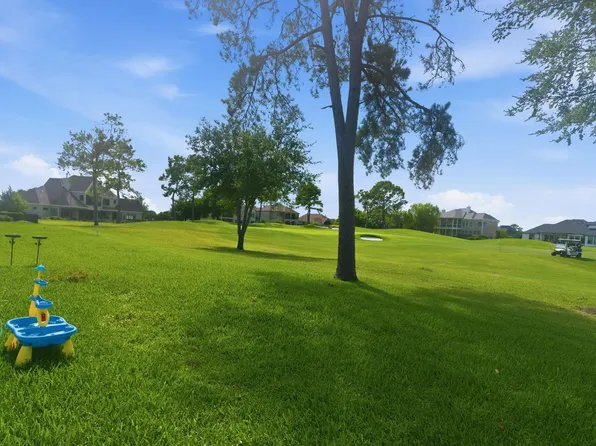 108 Somerton Dr, Montgomery, TX 77356