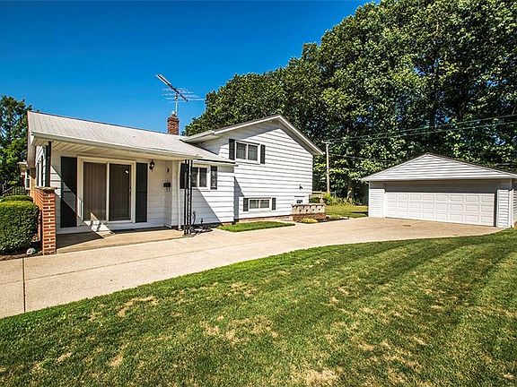 3rd image of 19302 Davinwood Dr