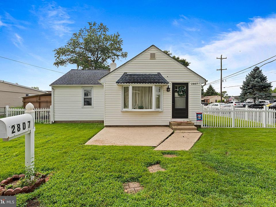 1st image of 2807 June Ave