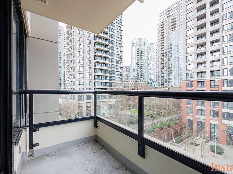 977 Mainland St #603 — Photo 14