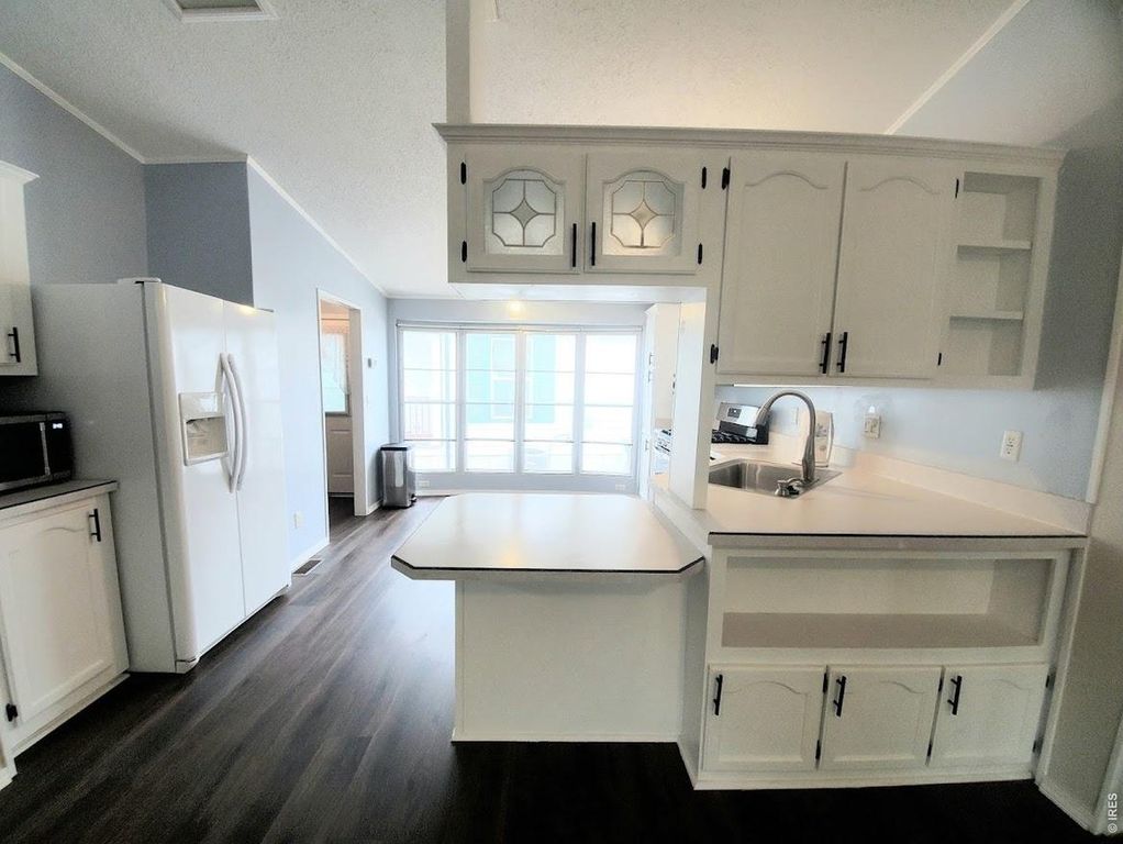 1166 Madison Ave #246
