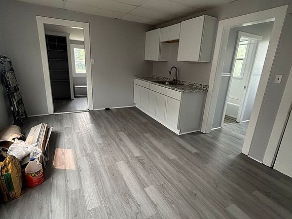 3rd image of 6826 Rathbun Ave