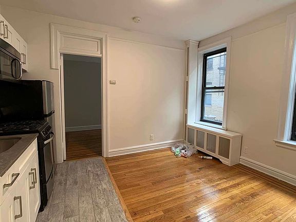 3rd image of 2521 31st Ave #B11