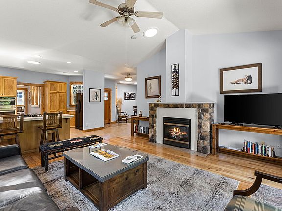 5th image of 944 E Creek View Dr Lot 66