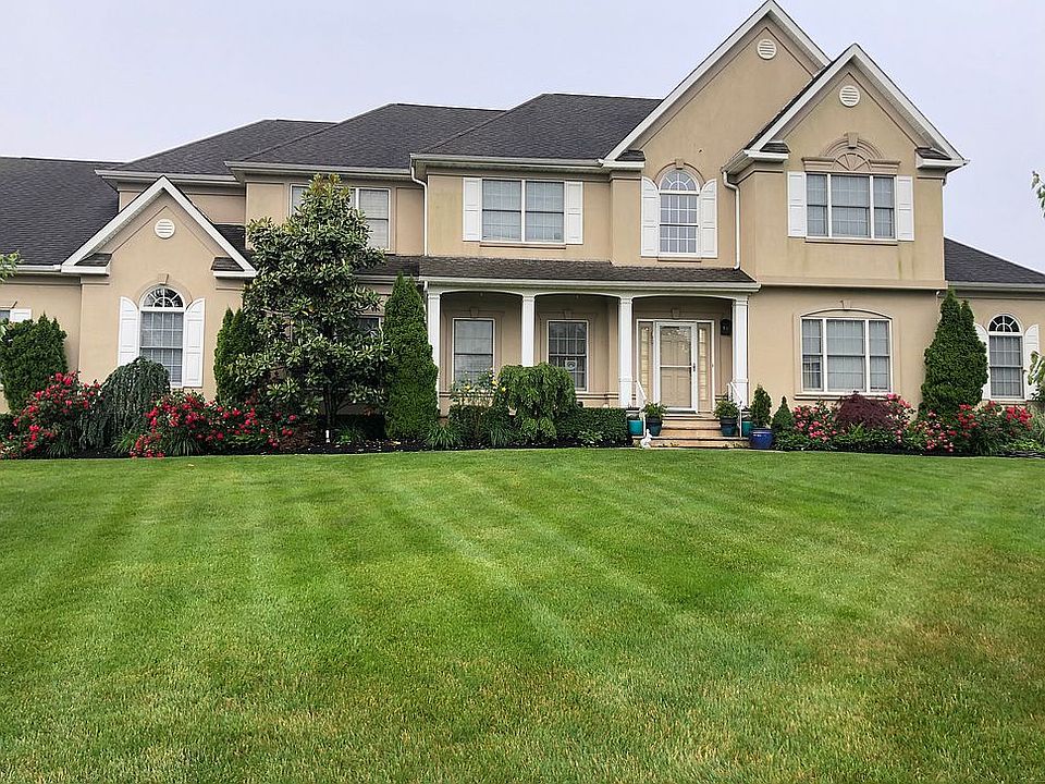 2nd image of 2171 Bernadette Ct