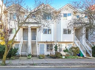 10442 E Burnside St, Portland, OR 97216
