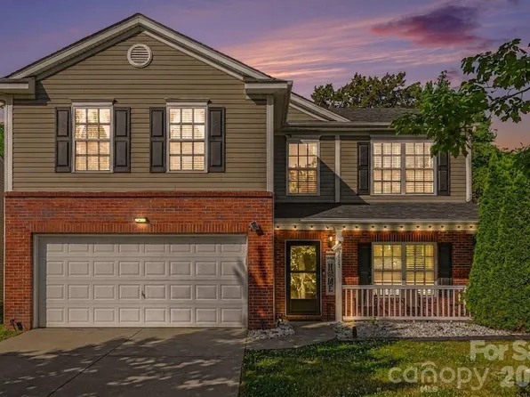 9423 Swallow Tail Ln, Charlotte, NC 28269