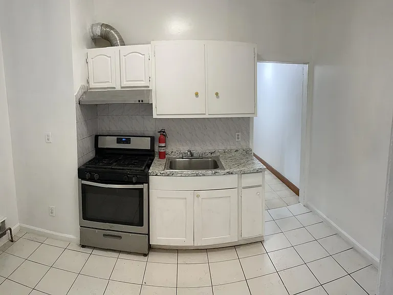 6940 Keystone St #1 — Photo 4