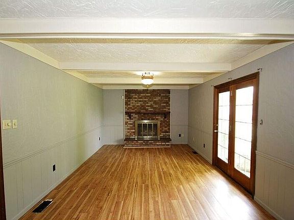 2nd image of 2690 N Richard Dr