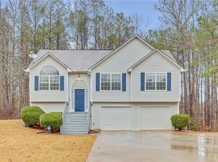 709 Grove Pointe Cir, Locust Grove, GA 30248