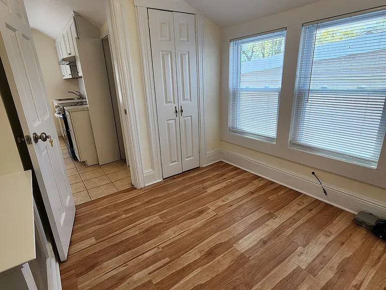 181 Forest St #3 — Photo 6