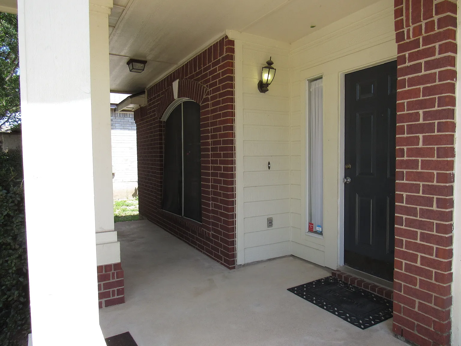 3 bed, 1726 sqft, $1,995 — Photo 3