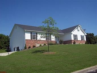 1st image of 235 Bridgewater Hl