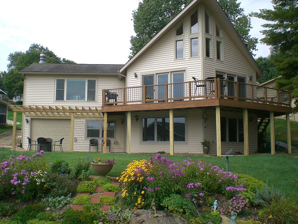 lakeside Exterior