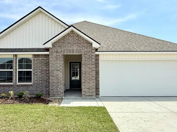 107 Lake Oak Dr, Lafayette, LA 70507