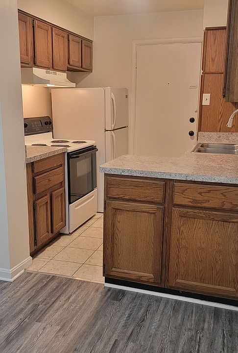 1st image of 2737 Brownsboro Rd #2739-1
