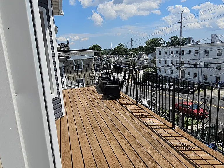 199 Grafton Ave #2 — Photo 10