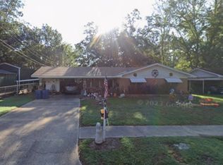 470 S Hearne St, Waskom, TX 75692