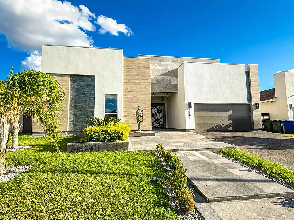 2407 Norman Mailer Dr
