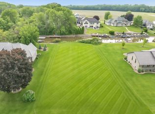 Killdeer Ln #21, Oshkosh, WI 54901