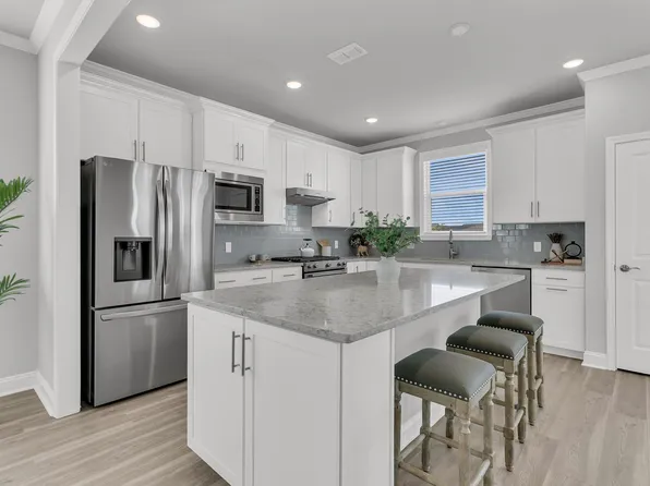 202 Garden Gate Way, Summerville, SC 29486
