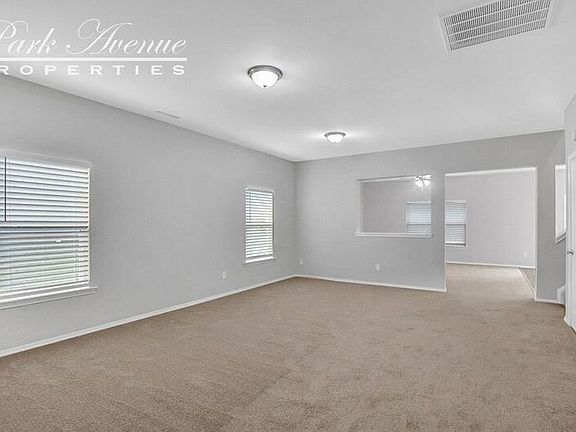 4th image of 908 Sweet Gale Dr