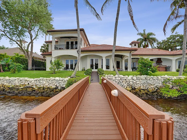 18669 SE Palm Island Ln — Photo 54