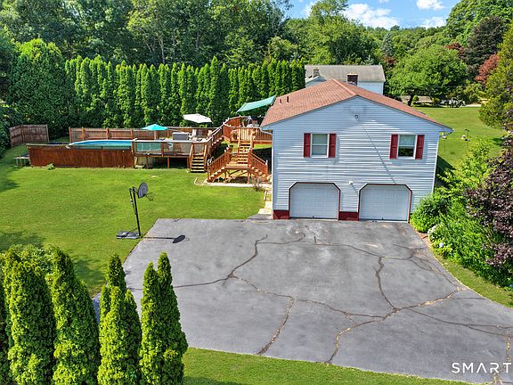 3rd image of 129 Elm Ridge Road