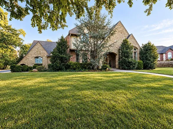 1956 Ella Ct, Edmond, OK 73034