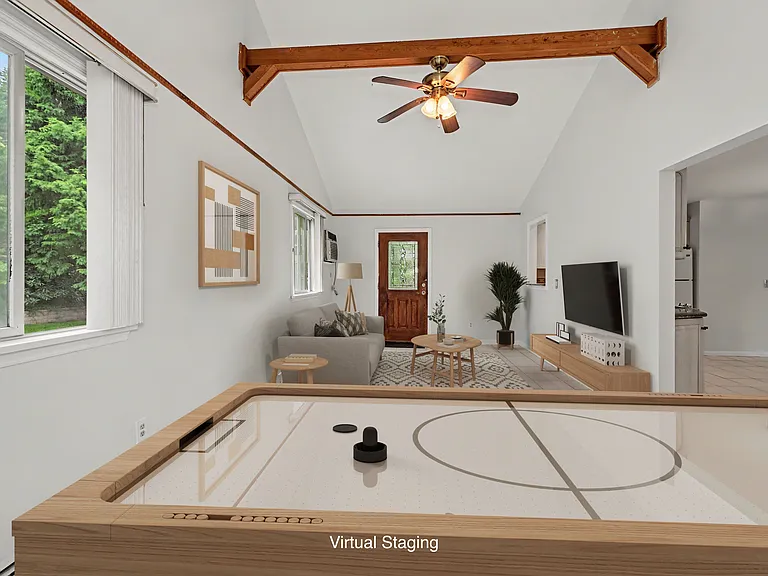 568 Manville Rd #UL — Photo 10