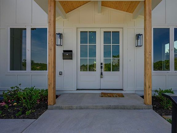 4th image of 26 Lefever Ln
