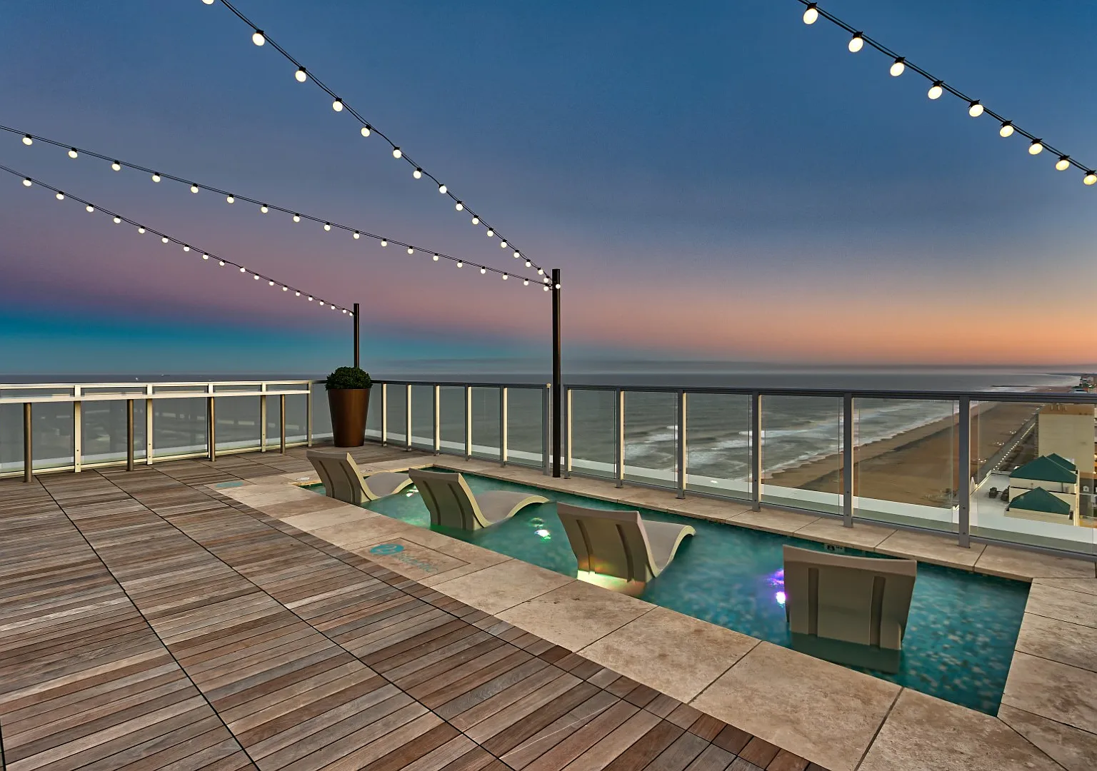 27 Atlantic Apartments — Photo 4