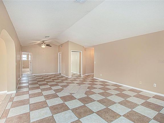 5th image of 12747 Pine Way Dr