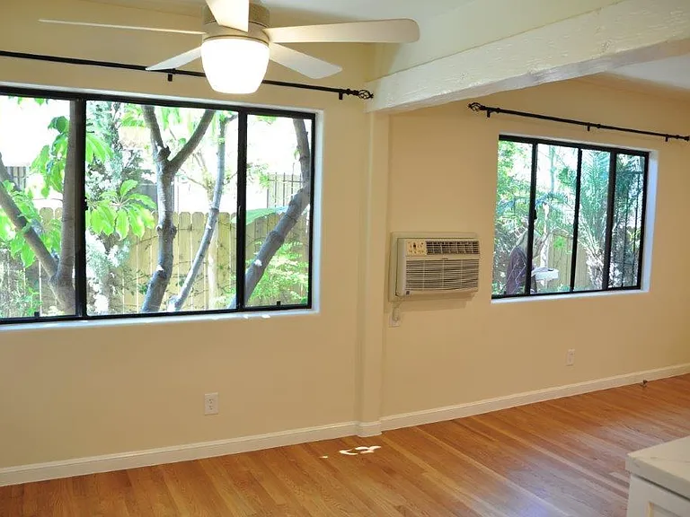 828 N Martel Ave #2 — Photo 13