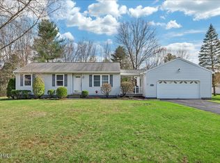 181 Jones Rd, Saratoga Springs, NY 12866