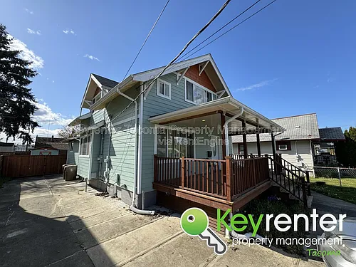 8434 Tacoma Ave S #3 Photo 1