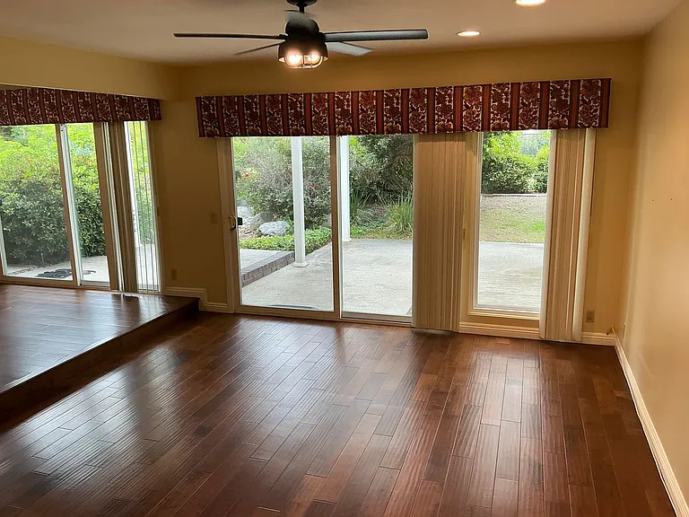 1920 Alto Ln — Photo 12
