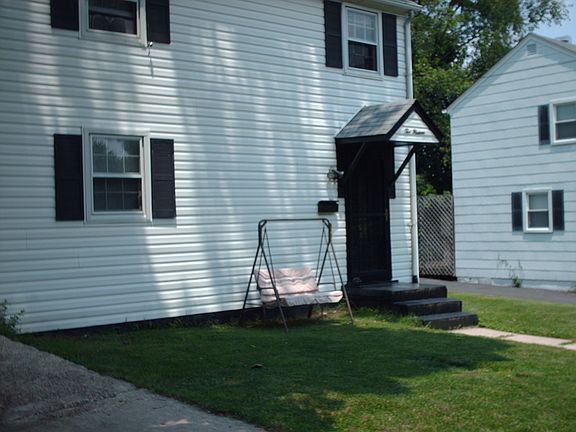 4th image of 214 Croydon Ave
