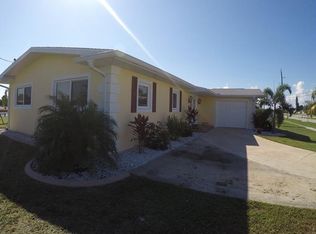 21635 Edgewater Dr, Pt Charlotte, FL 33952