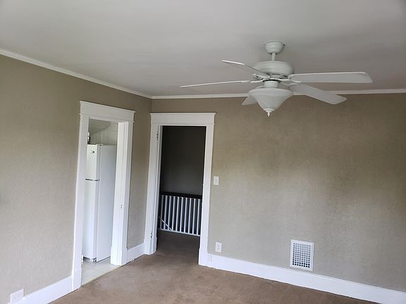 2nd image of 2112B Ashwood Ave