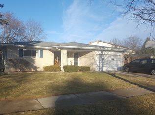 46650 Maidstone Rd, Canton, MI 48187