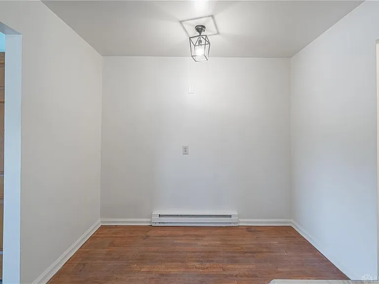 1588 Glenbeck Ave #A — Photo 8