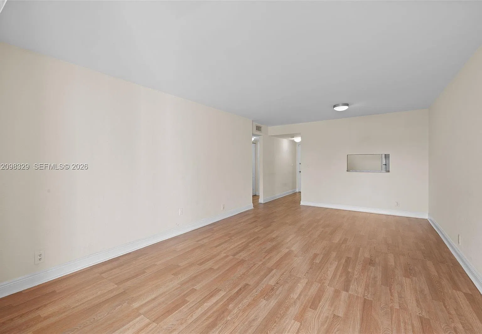 5241 Geneva Way — Photo 3
