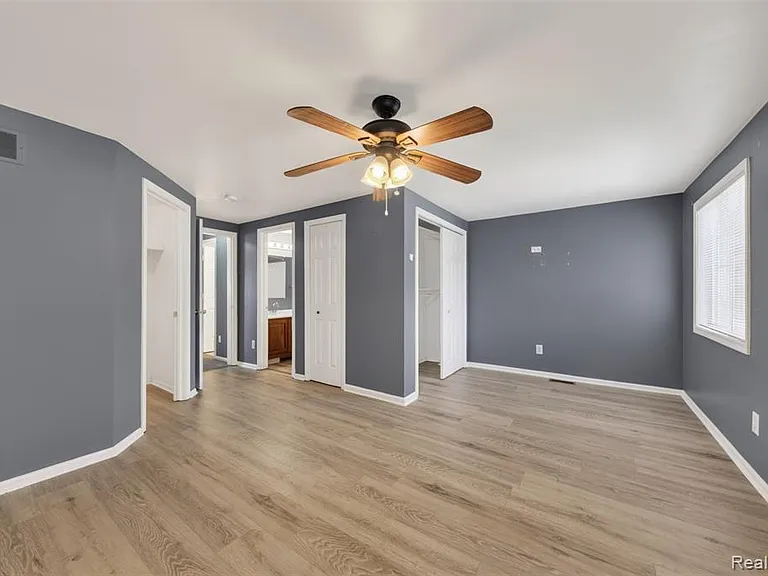16515 Terrace Village Dr — Photo 48