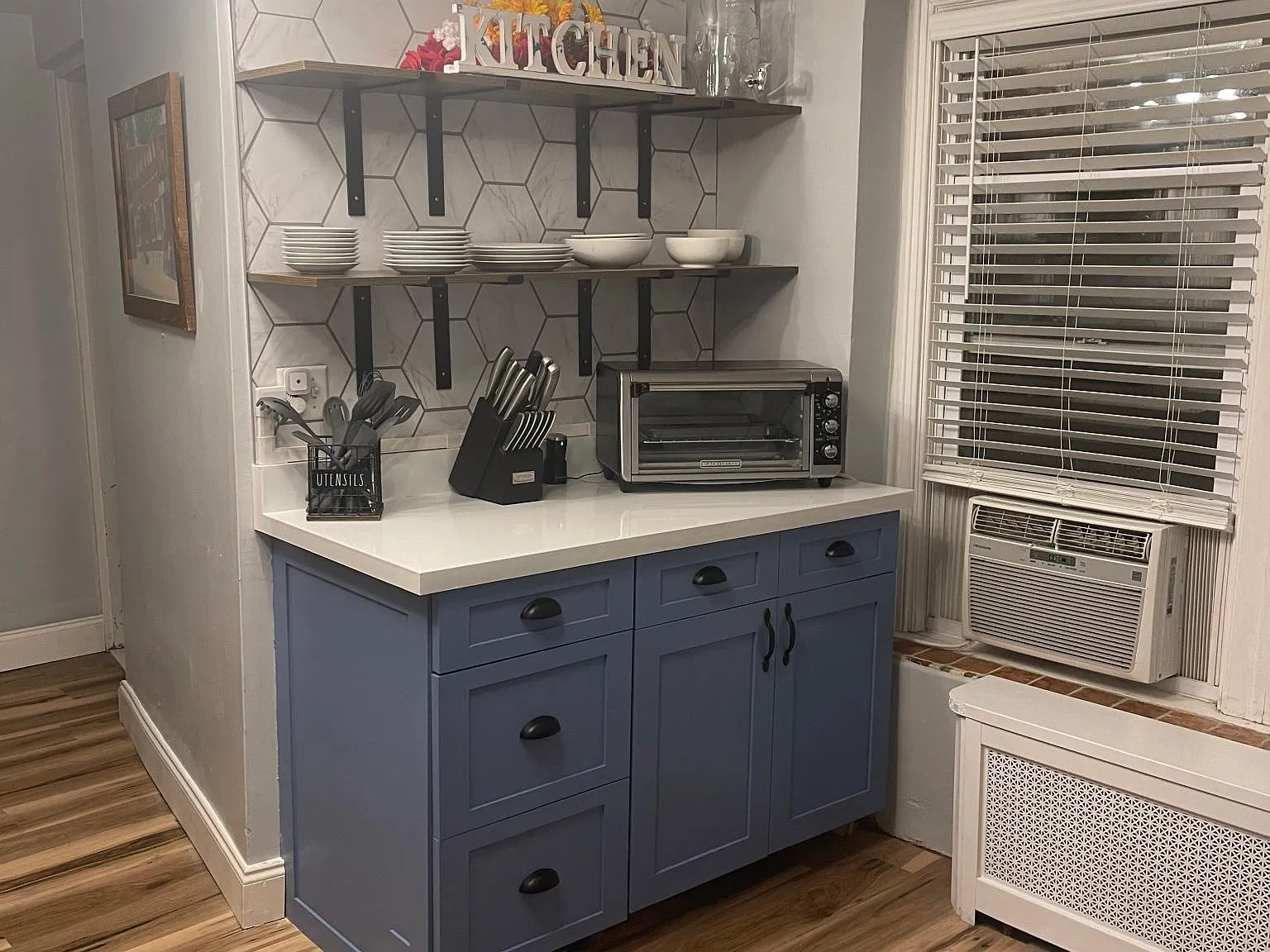 3 bed, 1250 sqft, $2,700 — Photo 4
