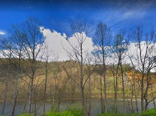 757 Sandy Bottom Rd, Erwin, TN 37650