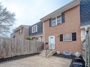 8618 W 84th Ter, Overland Park, KS 66212